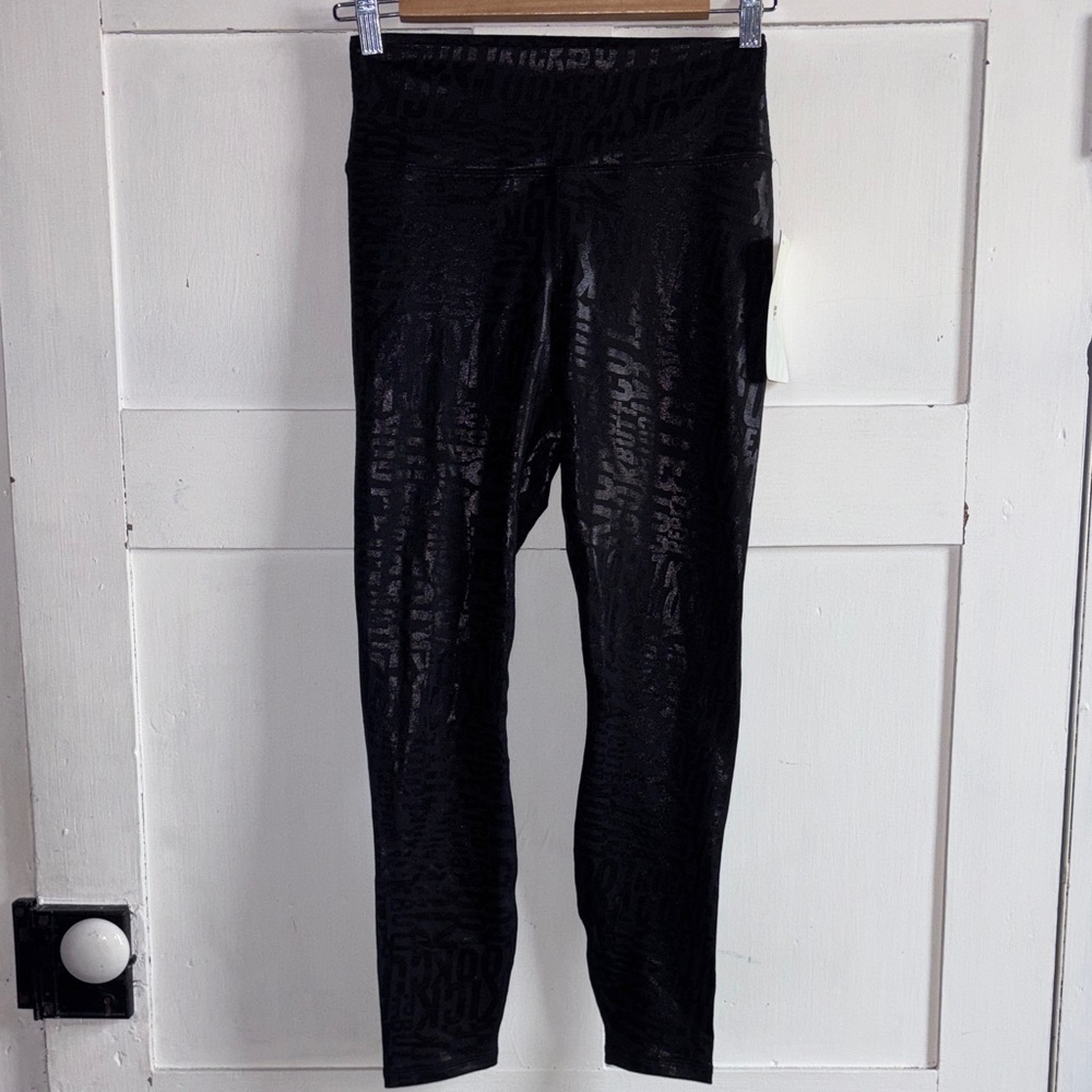 Fabletics Black High Waist Textured Logo Print Leggings Size Small New